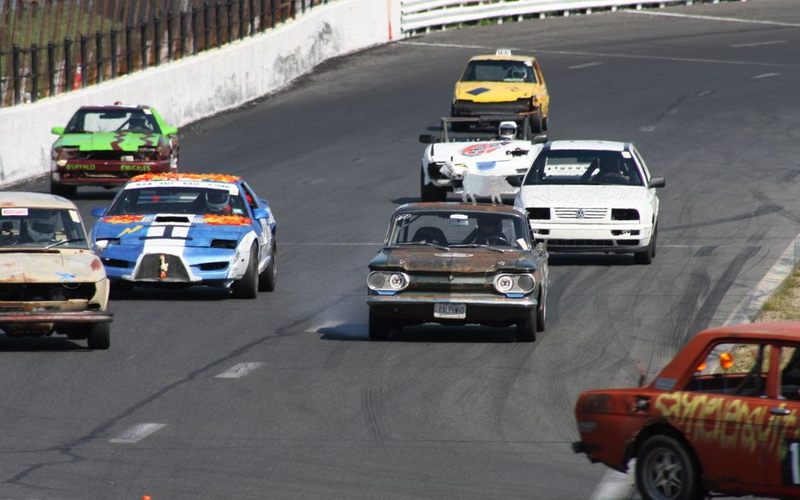 Illustration for article titled The 24 Hours Of LeMons New England 2009 Über Gallery, Part 5